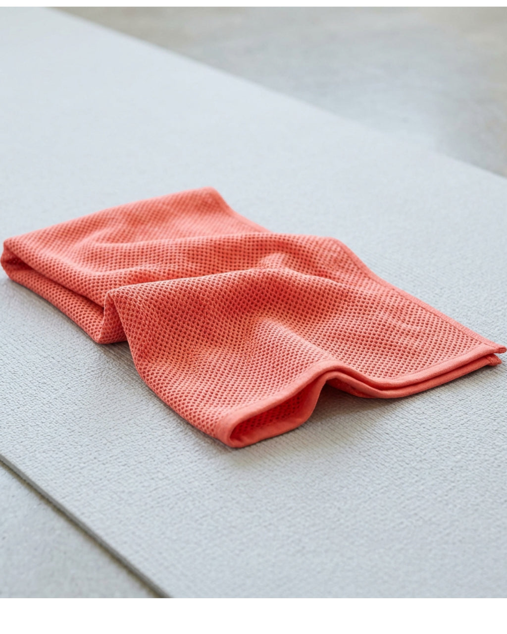 Heare Airgrid Workout Towel 38 x 12 in Coral Mesh Knit - Lifestyle view