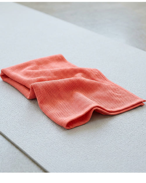 Heare Airgrid Workout Towel 38 x 12 in Coral Mesh Knit - Lifestyle view